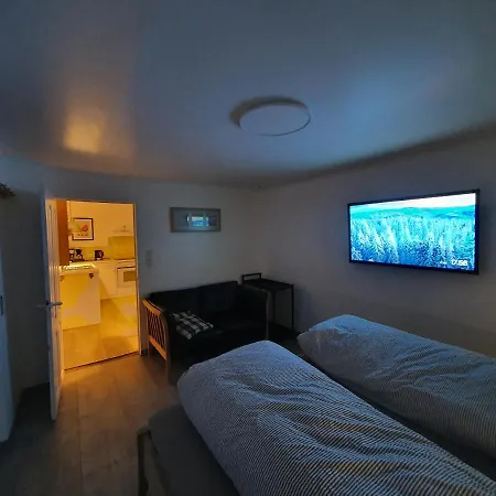 Bed & Kitchen Marstal לינה וארוחת בוקר